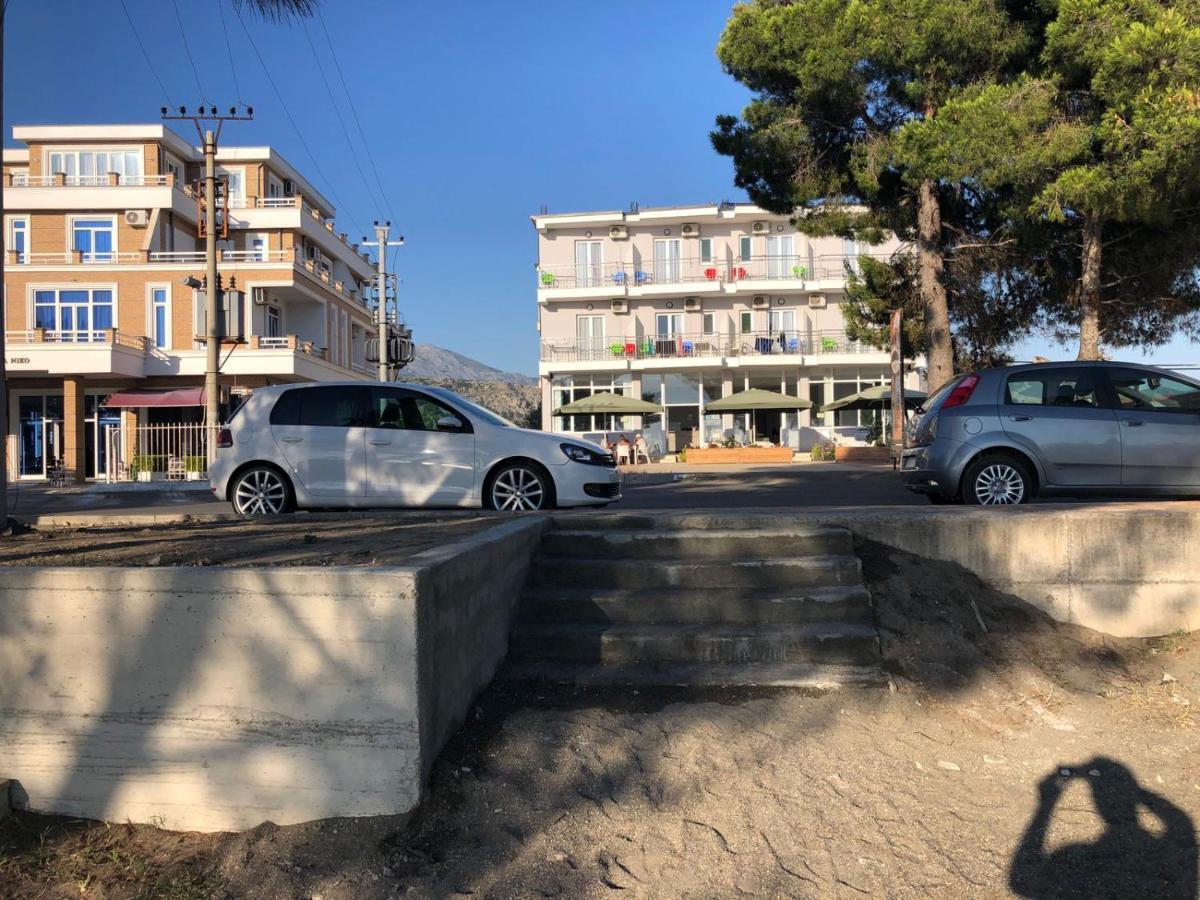Hotel Sunny Breeze Shëngjin Zewnętrze zdjęcie