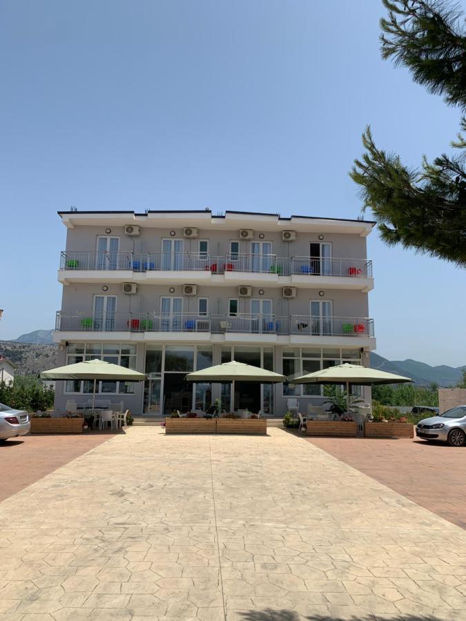 Hotel Sunny Breeze Shëngjin Zewnętrze zdjęcie