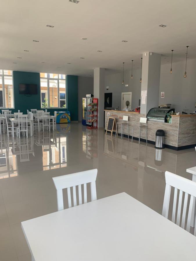 Hotel Sunny Breeze Shëngjin Zewnętrze zdjęcie
